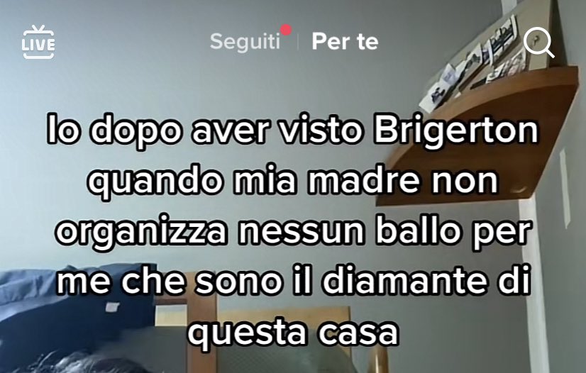 demag0gica's tweet photo. troppo io https://t.co/E2Kp2dAGbT