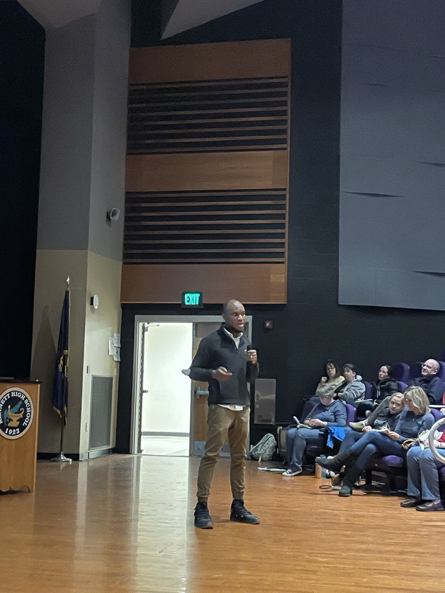 Karen fream tweet media