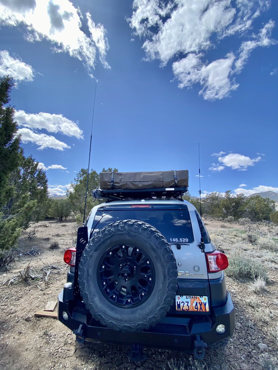 KA7HOS_UT's tweet photo. Wednesdays second #POTA activation used the #wolfrivercoil on 17m, then used the Shark #hamstick on 15m and 10m. Ran the #ic705 at 5w #cw. #hamradio #qrp https://t.co/sFWf6To8CE
