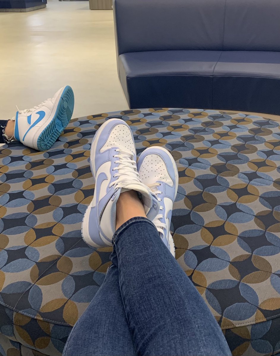 molly_jacoby's tweet photo. @JessicaAHryn checking in back at it with the #HeatOnTheFeet !!! BEAT DUKE https://t.co/j6xD4tIRhm