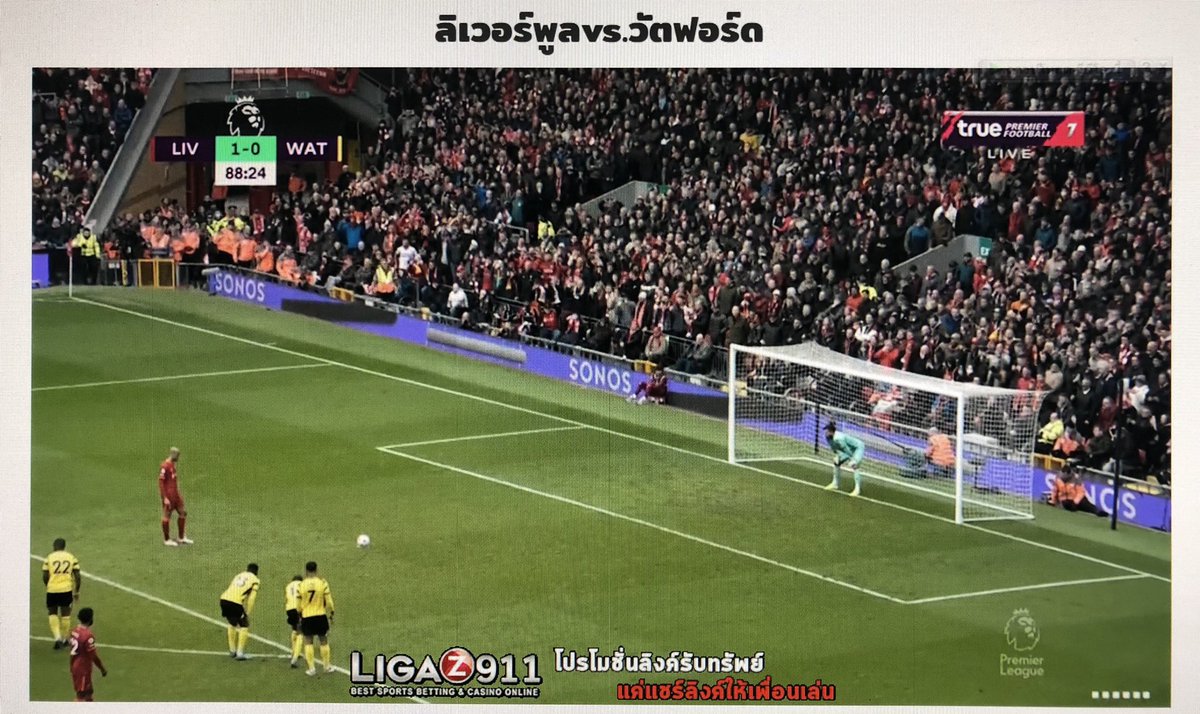 p_tanoon's tweet photo. Fabinho จัดอีกลูก หงส์แดง นำ 2-0 #LIVWAT #LiverpoolFC #liverpool #thekops https://t.co/GF2pxLKCFc
