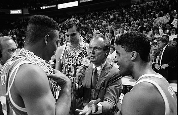 rmhoopster's tweet photo. @tatefrazier @carolina_pod @UNC_Basketball @dadgumboxscores https://t.co/goSzJ3CjF9