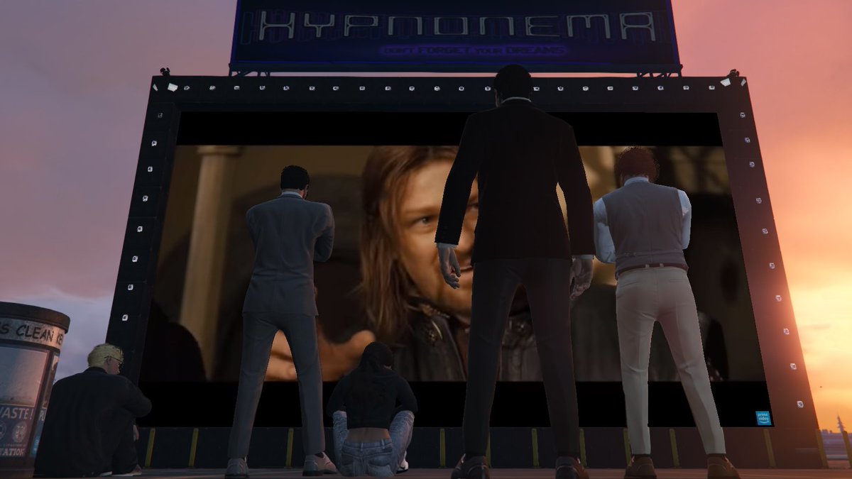 LastTime_Rp's tweet photo. Petite soirée cinéma, OKLM. Et vous, vous aimez quoi comme film ? #LastTimeRp #GTARP https://t.co/y5b9WDZPAw