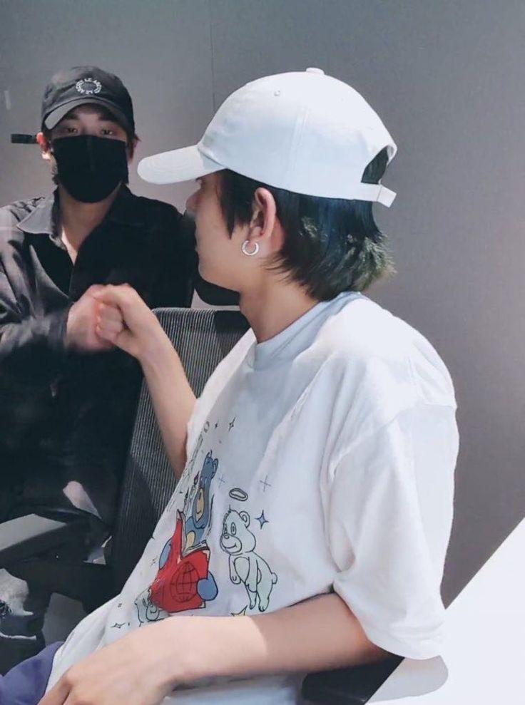 miss you both :( 
#heeseung #jake