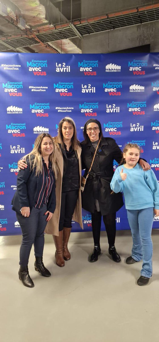 AbdellaouiLeil2's tweet photo. #avecvous 💙🤍❤️@soniabakhti @ChanazRodrigues @EnsembleEMacron 
🔥🔥🔥 https://t.co/9eQhgCTHuW