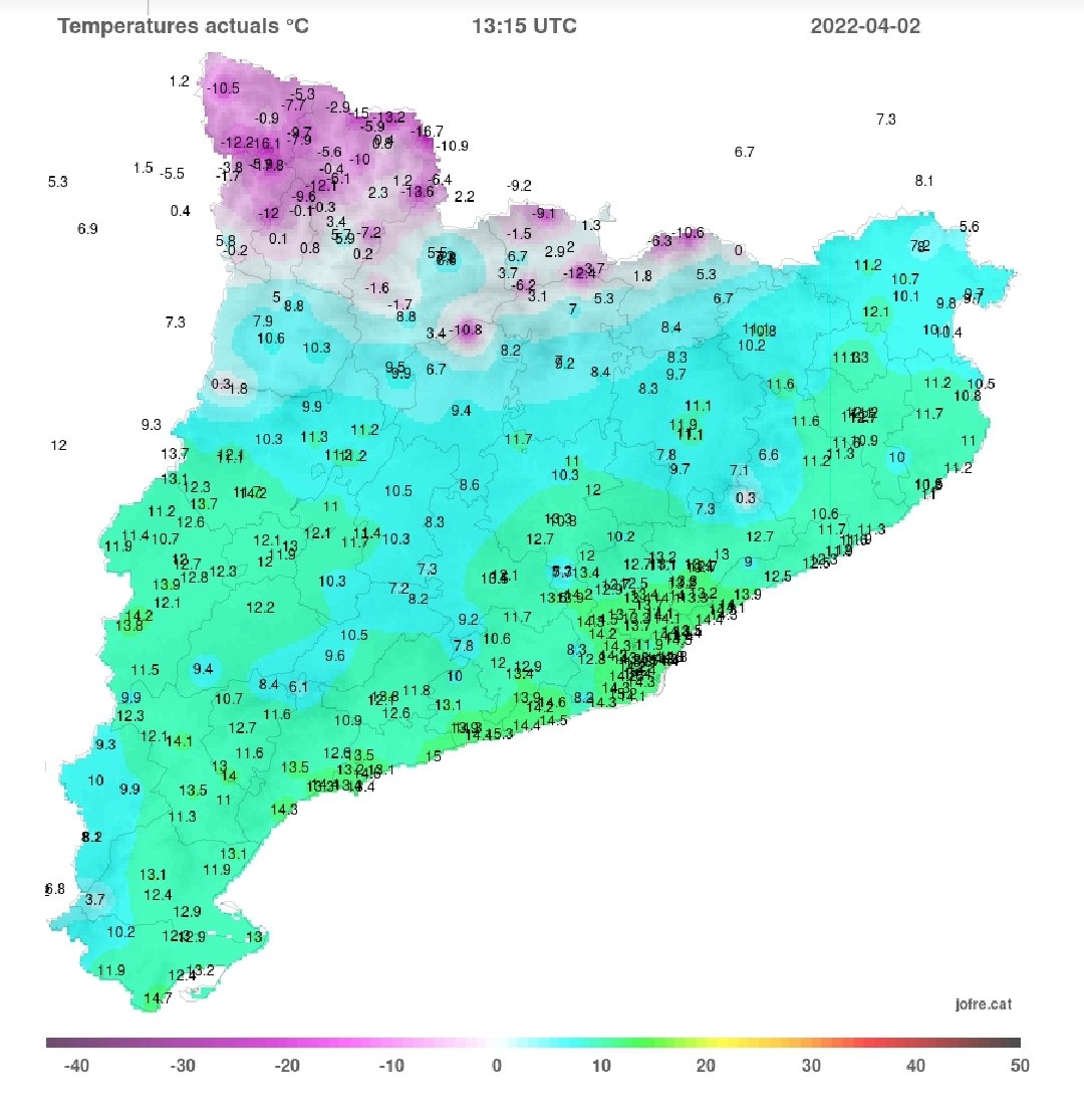 P4Estacions's tweet photo. Ambient fred 🥶 a tot el territori, amb temperatures molt frenades. A més, el fort vent que bufa en força indrets accentua la sensació de fred ❄

#Projecte4Estacions https://t.co/jKVEL2HG5M