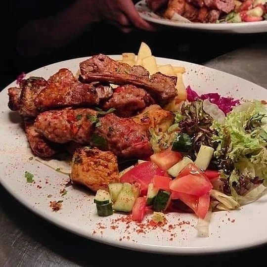 HattushR's tweet photo. Hattush 💖 #se23 #hattush #honoroakpark #foresthill #brockley https://t.co/5vjEBBP0n8