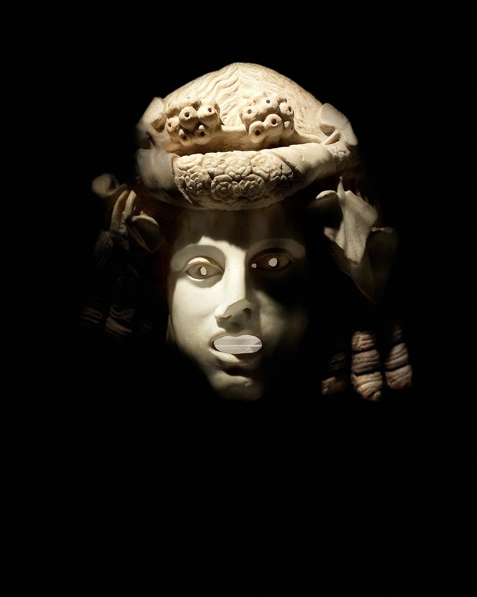 saratabula's tweet photo. #faceoff #ercolanoscavi https://t.co/EbvlLVBc2H