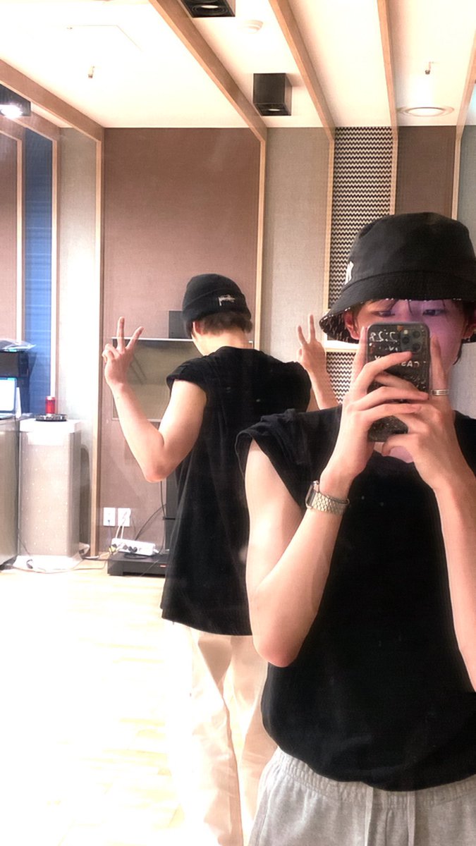 hwangseo_folder tweet picture