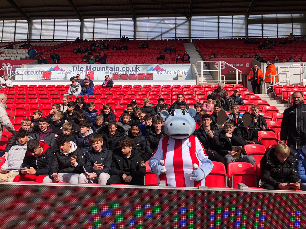 CoombeBoysNews's tweet photo. Good luck to Coombe old boy @joshmaja today, our next generation are thrilled to be at @stokecity #CBSPEteam #scfc https://t.co/5yqYnqF8sJ