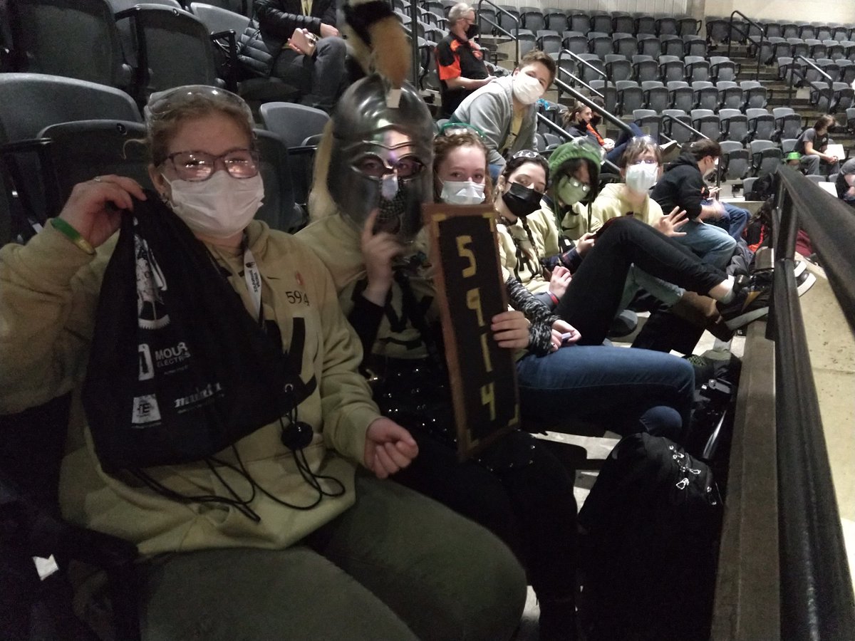 We're ready for day 2 of the Seven Rivers Regional! Watch along with us at twitch.tv/firstinspires5 today! #omgrobots