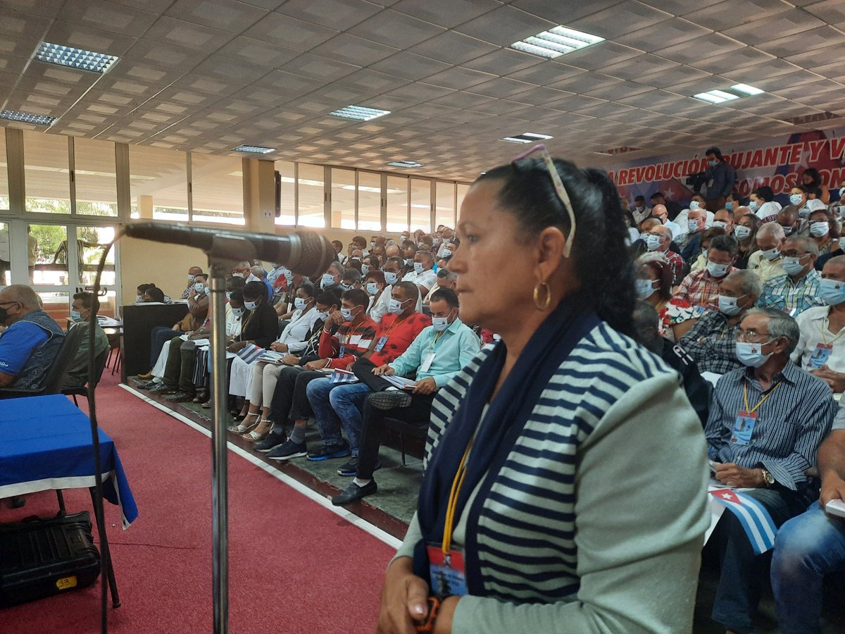 yetercita's tweet photo. Se debate en la Asamble Provincial del PCC en Camagüey sobre producción de alimentos, proyectos de innovaciòn desde la Universidad y el papel del Partido para fomentar eficiencia en la Empresa Estatal Socialista. https://t.co/wXmuwkyyfL