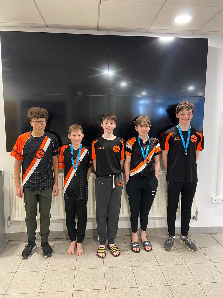 BasPhoenixSC's tweet photo. Fantastic swims from our swimmers at the @SEEastRegion 2022 Championships in the 1500m. Great times achieved and all had fun.Hard work paying off. 

Jasmine🥇 Lois🥈 Chloe🥇 Lexie O🥉 Gracie 4th, Lexie G 5th, Aislin 9th,  Toby🥇 Robert 4th, Remi 7th, Joe🥈 Daniel🥇
#paintItorange https://t.co/vX1m01odEB