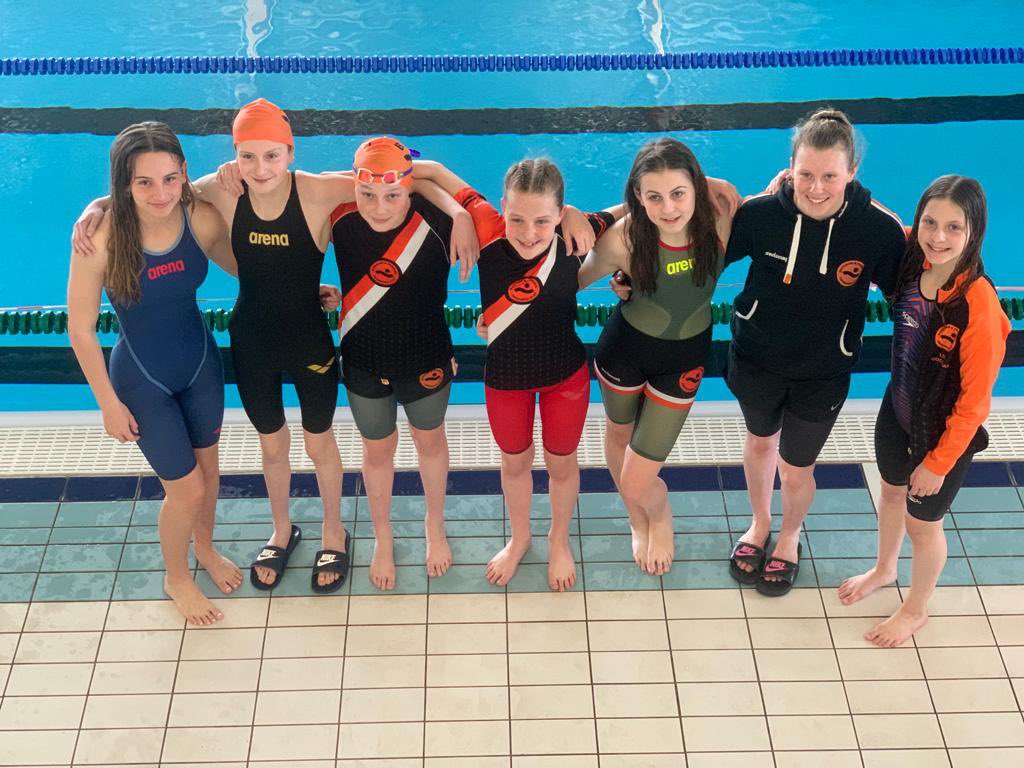 BasPhoenixSC's tweet photo. Fantastic swims from our swimmers at the @SEEastRegion 2022 Championships in the 1500m. Great times achieved and all had fun.Hard work paying off. 

Jasmine🥇 Lois🥈 Chloe🥇 Lexie O🥉 Gracie 4th, Lexie G 5th, Aislin 9th,  Toby🥇 Robert 4th, Remi 7th, Joe🥈 Daniel🥇
#paintItorange https://t.co/vX1m01odEB
