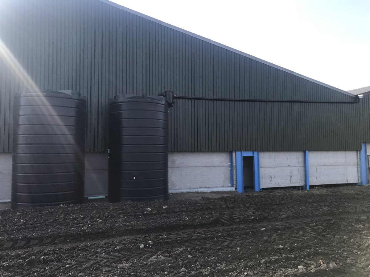 davidgill80's tweet photo. Rain water harvesting tanks newly installed. 2 x 25,000lt @Enduramaxx. With sowing very nearly finished is it ok to ask for rain now?? #harvest22 #raindrops #divingpool https://t.co/Wqm9SvzB9t