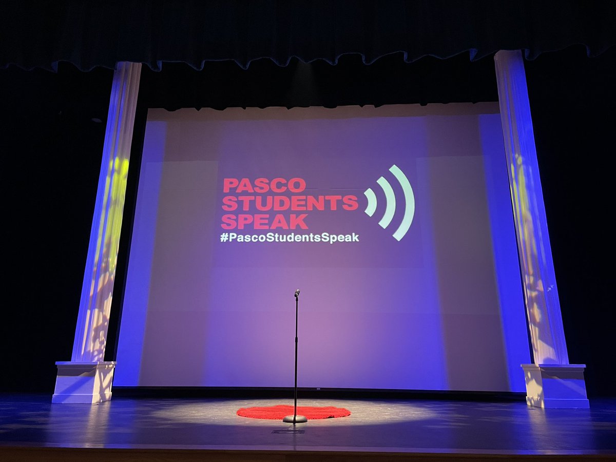 clough6's tweet photo. Thank you @KaraSmucker for leading our speakers in balloon breathing before taking the stage. #PascoStudentsSpeak @PascoLiteracy https://t.co/zf2SqUnHwK