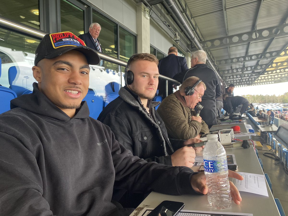 🎙 Commentary debut for <a href="/NMerigan/">Nahum Merigan</a> and <a href="/OjomohM/">Max Ojomoh</a> on <a href="/bbcbristolsport/">BBC Sport Bristol</a>!

Good luck <a href="/radio_sheri/">andrew sheridan</a> 😂