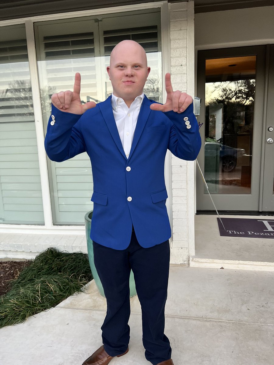 stevepez65's tweet photo. @MarkTremonti @gordonkeith I have a 16 year old son with Down syndrome, who is a Sinatra fan (like me).  He will love this! https://t.co/w4ShcB3X3P