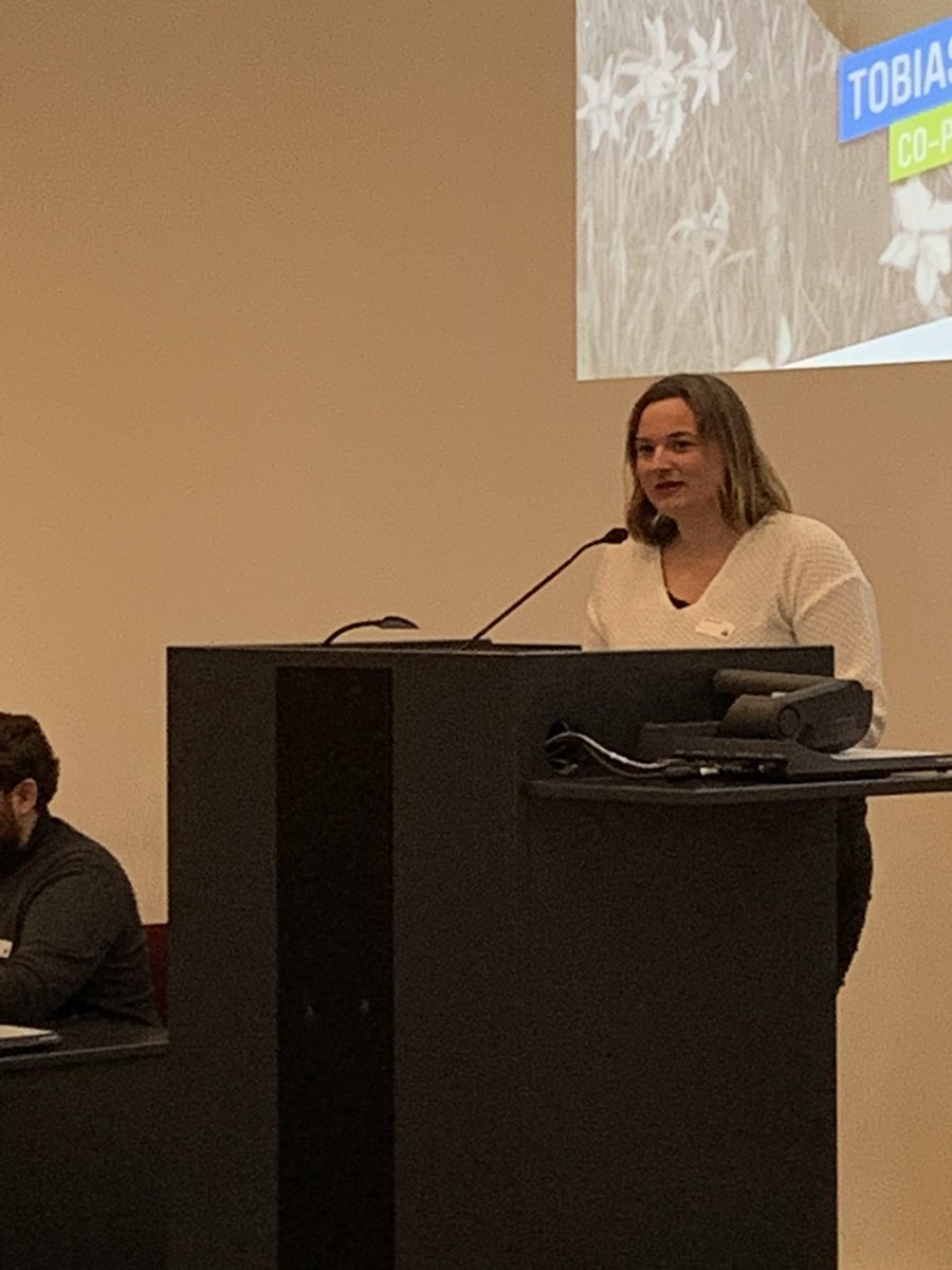 Accueil par notre co-présidente @VirginieCavalli qui encourage la nouvelle génération vert’libérale à s’engager. #AGjvlCH