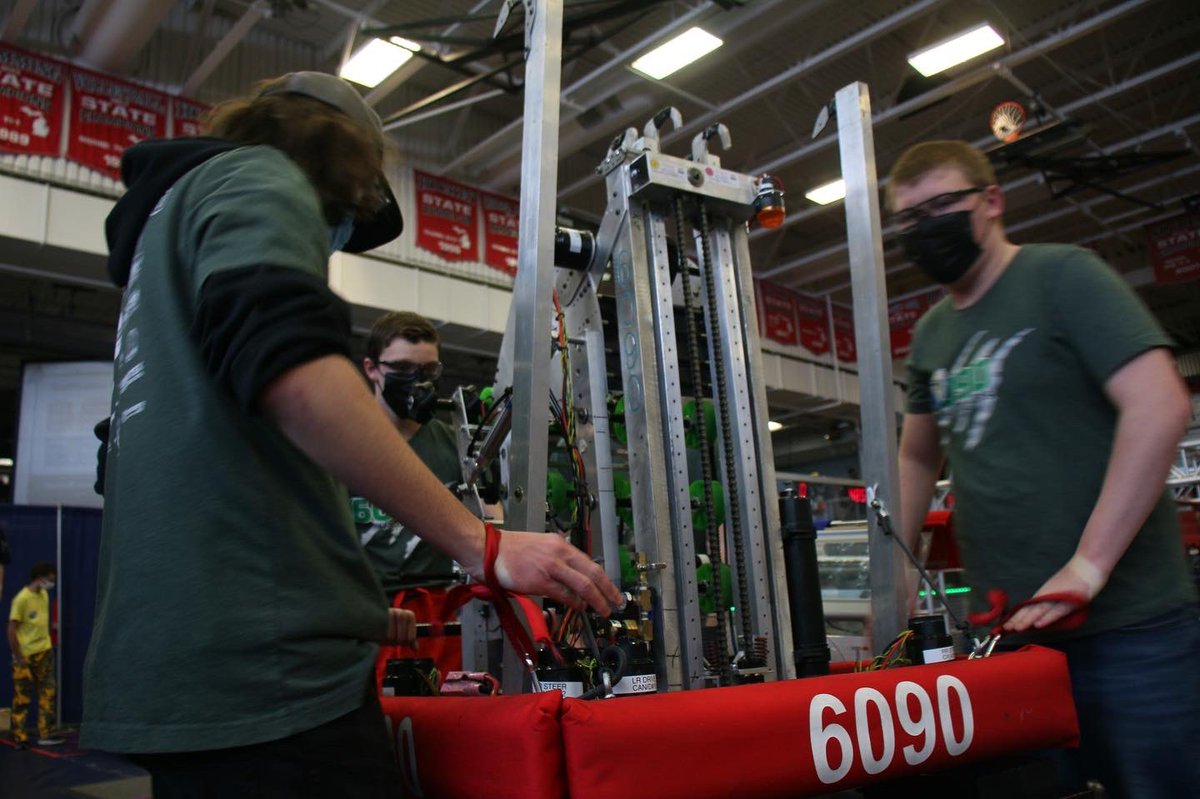 Drive Team working hard to get those ranking points!