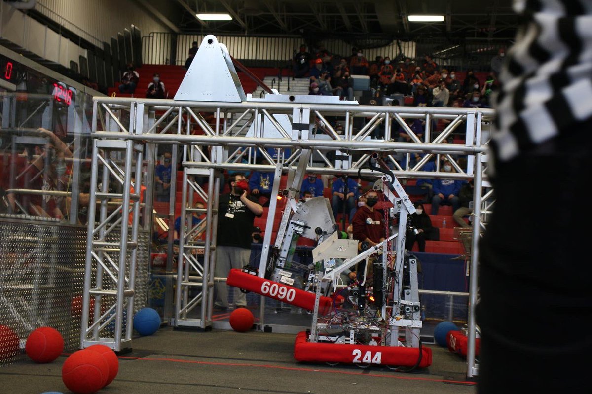 wildcats6090's tweet photo. Drive Team working hard to get those ranking points! https://t.co/g9R6JXqZhB