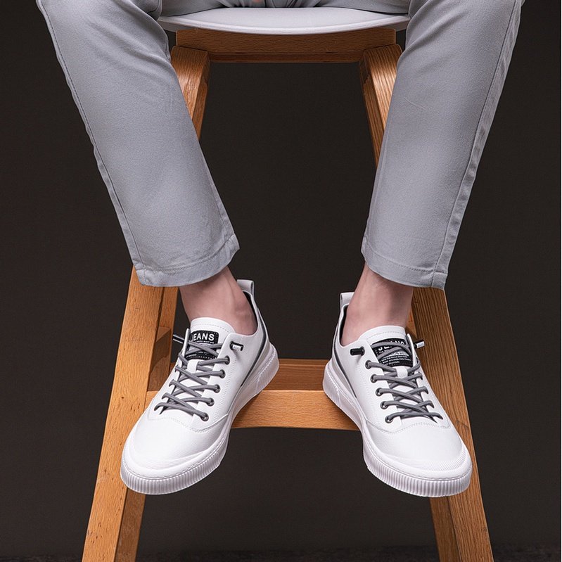 TroliShopee's tweet photo. Rekomendasi Sepatu Putih buat Cowok

A Thread https://t.co/cIj6eiYbY4