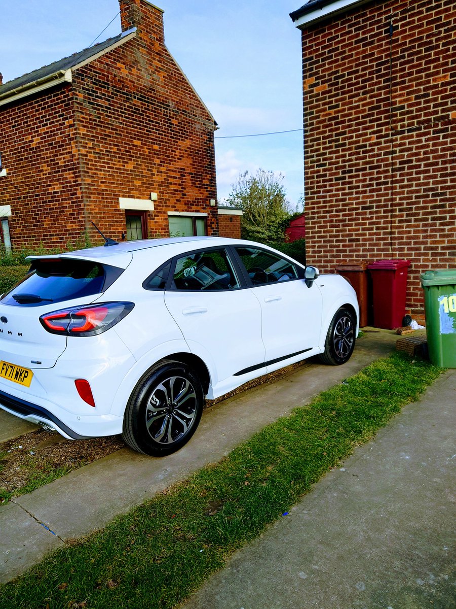 goose0406's tweet photo. My new Brum Brum https://t.co/Lr16DtOxgy