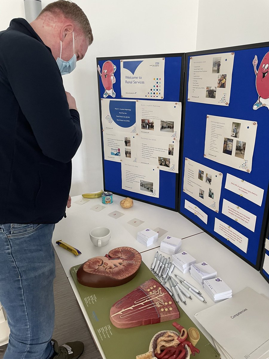 jackharrys's tweet photo. our HR partner steven taking our potassium quiz! @SouthTees @STRIVEacademic #thirdyearstudents https://t.co/gtqAqpaUZW