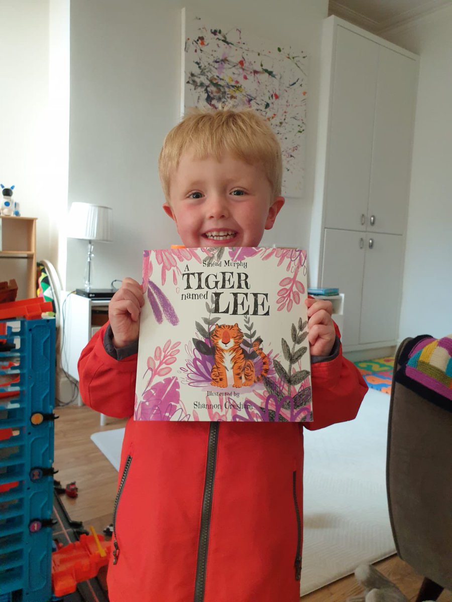 SineadMurphy7x's tweet photo. Seeing it’s #InternationalChildrensBookDay do remember to check out the fabulous #atigernamedlee Lee’s a great wee fella, and the kids love him! https://t.co/VeofTXi3TG or @TinyTreeBooks @easons https://t.co/YFoQFrXomc