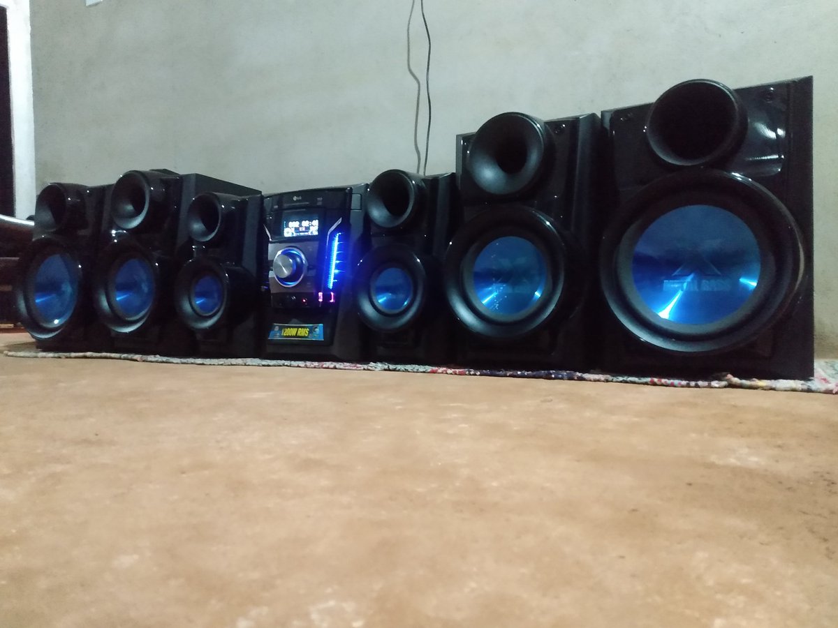 JFCC__'s tweet photo. #lg #mcv905 mais um #minisystem #top da linha #xmetal #bass da @LGdobrasil
ASSISTA O VÍDEO NO YOUTUBE 👇🏾
https://t.co/uGPb4xZpw5 https://t.co/QX8CLZUB1C