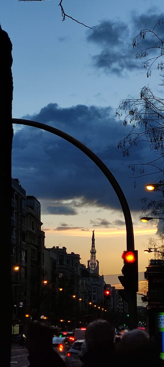 Y la gran Rosa Ribas responde el cuestionario de <a href="/EdicionesNoir/">Ediciones Real Noir</a>

realnoirediciones.com/rosa-ribas-nov…