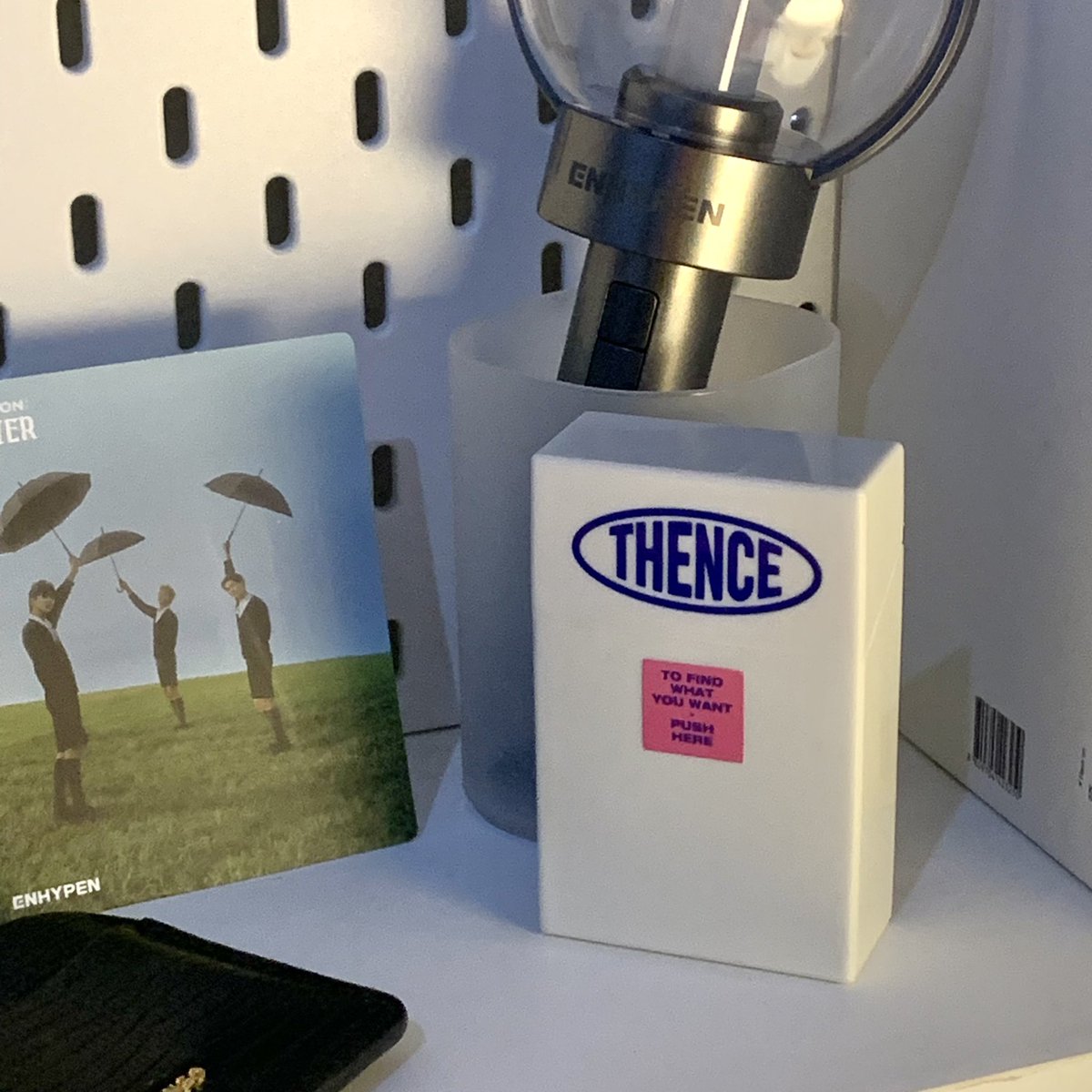 fleurheez's tweet photo. 🧼🧤 https://t.co/KwRTqz4WXF