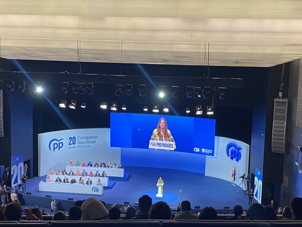bcastrovidal's tweet photo. Imagínate que tu casa, tu trabajo, y todo lo que amas y has construido durante años, de repente un día desaparece a causa de la guerra… (Es difícil de imaginar y ojalá no tengamos que vivirlo nunca. Todo nuestro apoyo a Ucrania!!!) #Preparados # LoHaremosBien https://t.co/Nur8JT2kAn
