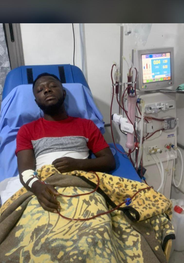 _iamsamani's tweet photo. Hi guys please help my friend LORD AGYEMAN beat kidney failure 🙏🏽, send Momo or Gofund me to the details below to help our brother and friend for his Kidney and Pancreas transplant 

*https://t.co/Kqi3tTeuZR*
Hi there,

https://t.co/8ZQa91vNau https://t.co/4UxgpHXMlc