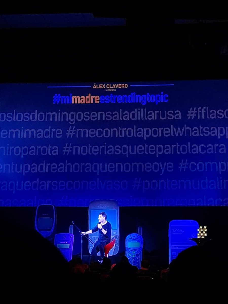 goodmoodpod's tweet photo. Hace algunos episodios, nuestro invitado fue el gran Álex Clavero, ayer, Good Mood, fue el invitado de Álex en su show #mimadreestrendingtopic, ni el lumbago puedo parar a este gran cómico anoche, gracias @alexclavero81, fue todo un placer, viva el buen rollo y las risas!!! 🎙🎙 https://t.co/tJ18uY30zZ