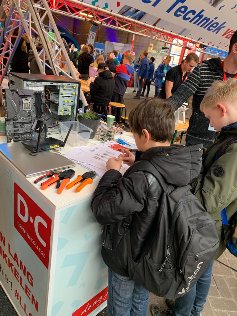 liesbeth_horstm's tweet photo. Zien we jullie vandaag #Innofuture?
Doe maak en beleef #Techniek met @DrentheCollege en @nhlstenden https://t.co/pB521qmJFb