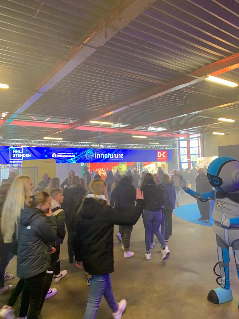 liesbeth_horstm's tweet photo. Zien we jullie vandaag #Innofuture?
Doe maak en beleef #Techniek met @DrentheCollege en @nhlstenden https://t.co/pB521qmJFb