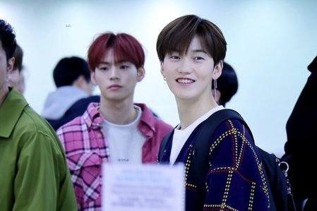 onfdaily's tweet photo. Happy April, FUSE!💖 https://t.co/Ubl4EYg3Qr