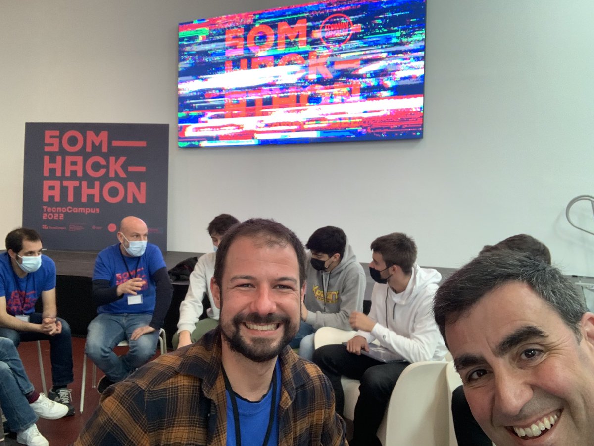 MiquelReyC's tweet photo. A #SomHackathon by @TecnoCampus @SomMobilitat ajudant a estudiants / emprenedors a conceptualizar el millor projecte d #economiacircular
Contents d participar-hi dd @Eurecat_news amb en Jofre Herrero.
@Jornet @ArnauVilardell @alfonspalacios https://t.co/mFVNyb7qDe