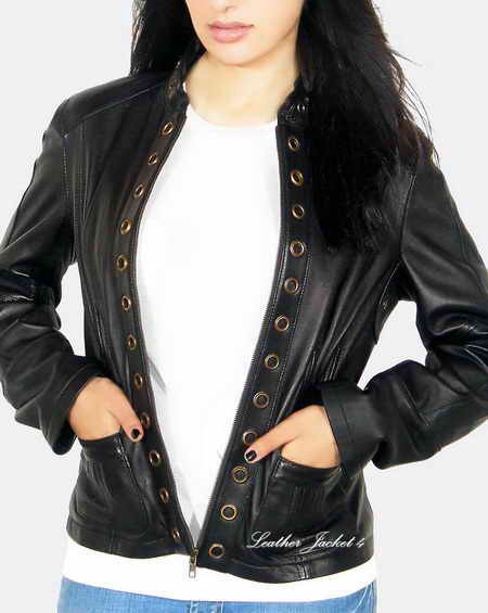 leatherjacket4_'s tweet photo. Airy eyelet panels add a touch of femininity to a classic utility jacket with a quartet of open hand pockets and a drawstring-cinched waist. Cut from a lamb waxed leather, it makes a delightfully light layering piece.
https://t.co/JBauWwEgX2 https://t.co/vyveyYrH00