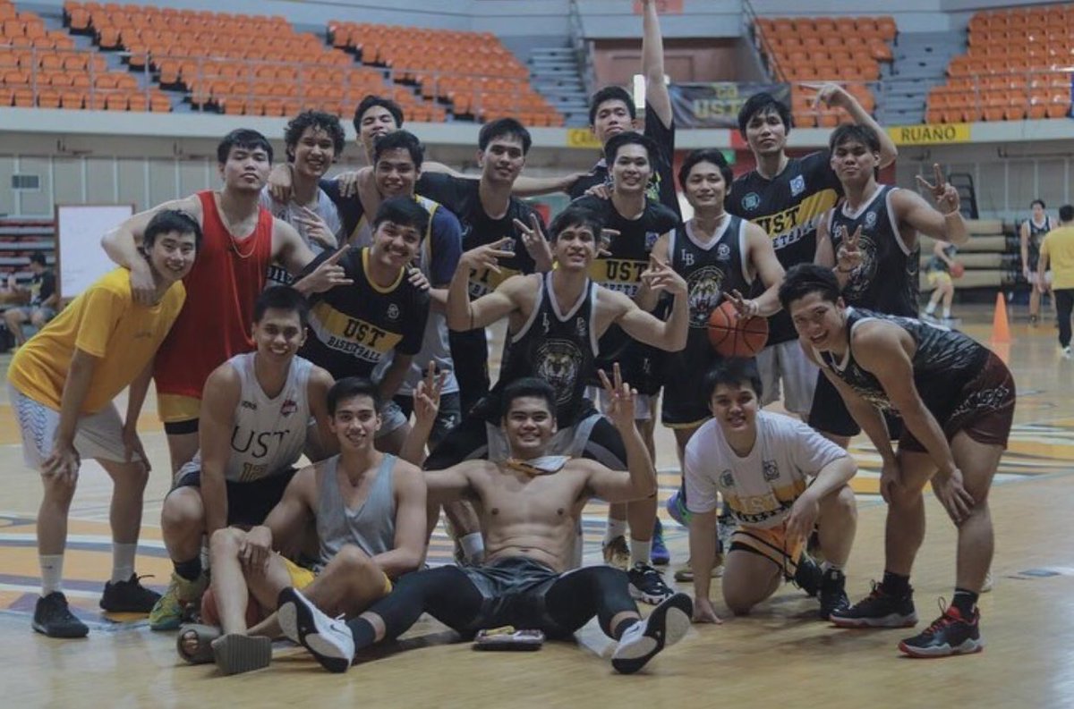 ustigrs's tweet photo. congrats for another win, tigers! let's go for 3-2 on tuesday π―π
#USTMBT2ndWin
#NoHeartNoChance
#OurSpringGrowlingTigers
#UAAPSeason84
#GoUSTE https://t.co/dpblnscjWi