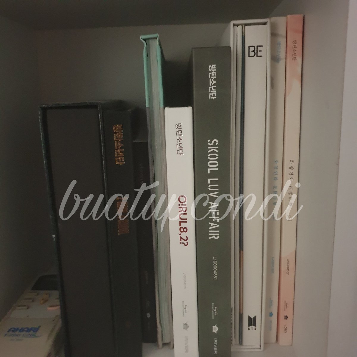 buatupcondi's tweet photo. WTS // want to sell 

Album only + printilan 
List album:
- tear Y, O, U, R
- her O, V, E
- persona 1,2,3,4
- butter cream, peaches
- SLA (fullset pc Yoongi) 
- answer ver S
- YNWA 
- ORUL
- Wings (fullset pc Yoongi dn grup) https://t.co/A6IrUEXcdt