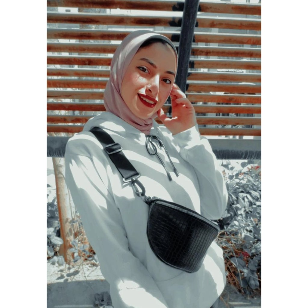HebaAllahIsmail's tweet photo. We dont live our days , we are only surviving of it🖤 https://t.co/ZqpKXRhqSg