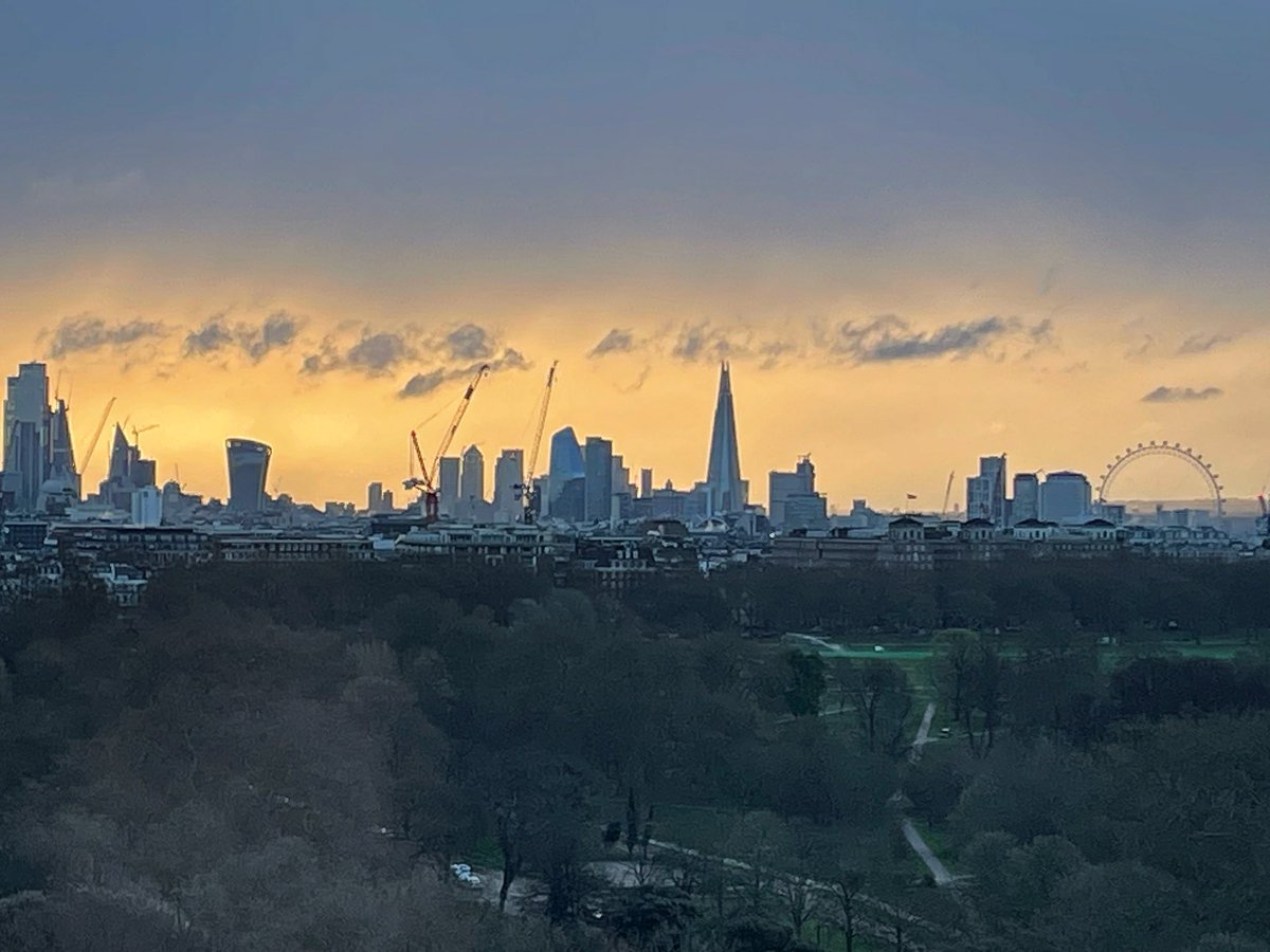 One of the best views in London? I think it can’t be beat. Thanks to the whole team at @royallancaster for a terrific stay!