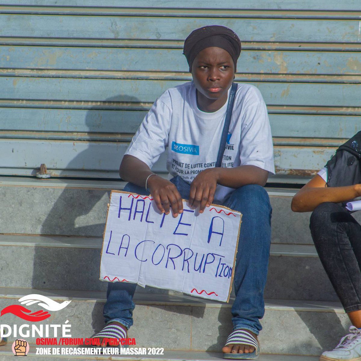 BirahimeSeck's tweet photo. Randonnée de sensibilisation des élèves-membres du Club d'Intégrité à la Citoyenneté Active #CICA du CEM ZONE DE RECASEMENT sur la lutte contre la corruption et la promotion de la Citoyenneté @CicaForumCivil @OSIWA1 @aliounetine16 @TitusGwemende @niallee04 https://t.co/MawLPxOiWo