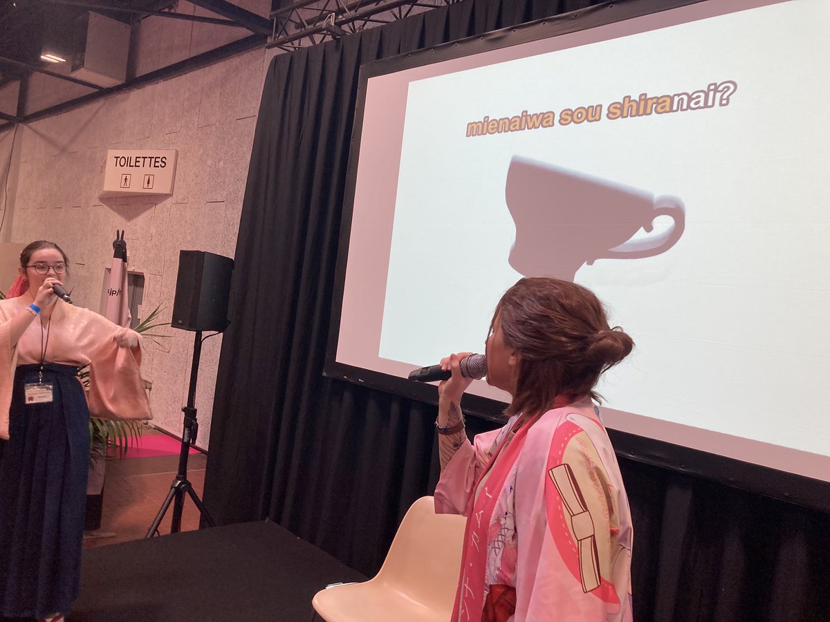Mutsuiii's tweet photo. Animations Karaoke tout le week-end à @angersgeekfest sur l’espace @SoleilLevant_ avec @KaraokeMugen 🎤🔥

Prochaine session 17h30 ! https://t.co/8jl3jYNlar
