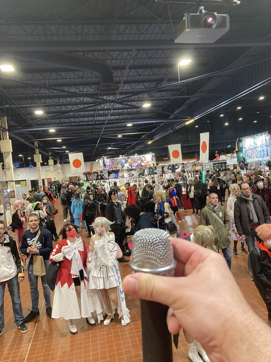 Mutsuiii's tweet photo. Animations Karaoke tout le week-end à @angersgeekfest sur l’espace @SoleilLevant_ avec @KaraokeMugen 🎤🔥

Prochaine session 17h30 ! https://t.co/8jl3jYNlar