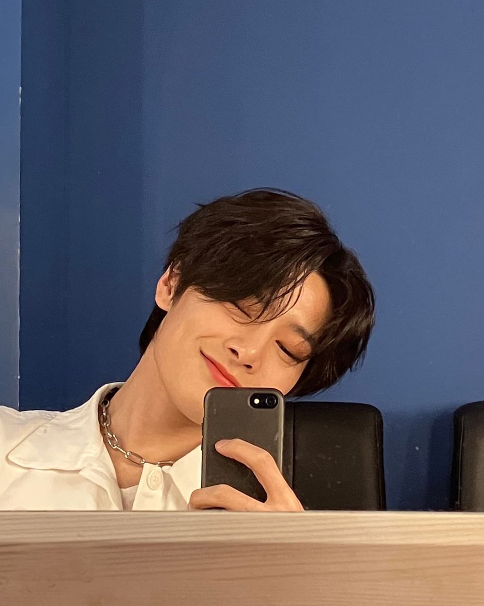 즐거운 주말주말
#StrayKids #STAY #아이엔 🦊