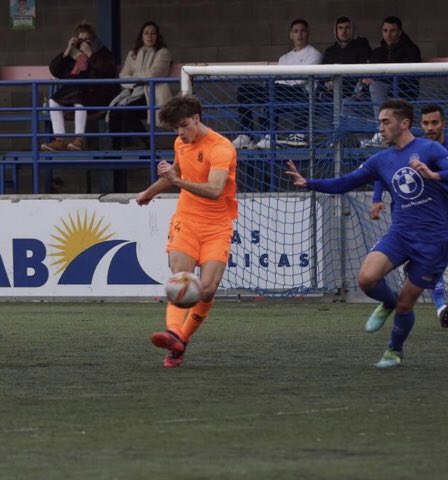 🍊🍊 Se viene PARTIDAZO⚽️

2️⃣ equipos en busca del play-off ⤴️⤴️

Mañana a las ⏰ 12’00 nos visita el <a href="/udpoblense/">U.D. Poblense</a> 

🔊Si no podéis venir a Magaluf el partido podrá seguirse por nuestro canal de YouTube 🎥 youtube.com/channel/UCNw0N…