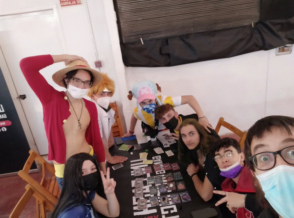 PerrolokoGames's tweet photo. Ricas demostraciones de Once Upon a Crime!🥰🥰 en @MeepleFactory !
#boardgames #perrolokogames #OUAC #onceuponacrime #juegosdemesa #meeplefactory https://t.co/cFm19Jphae